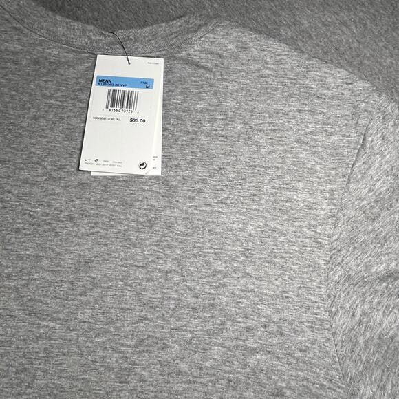 NWT Nike New England Patriots Men's Medium Gray Activewear T-Shirt NFL Nike Logo - Picture 7 of 7
